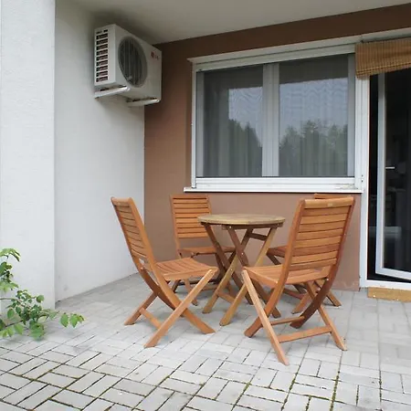 Apartman De Rosa Apartman *